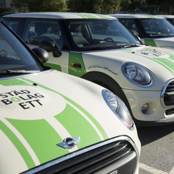 bilar för hemstädning, fönsterputsning, konstorsstädning m.m